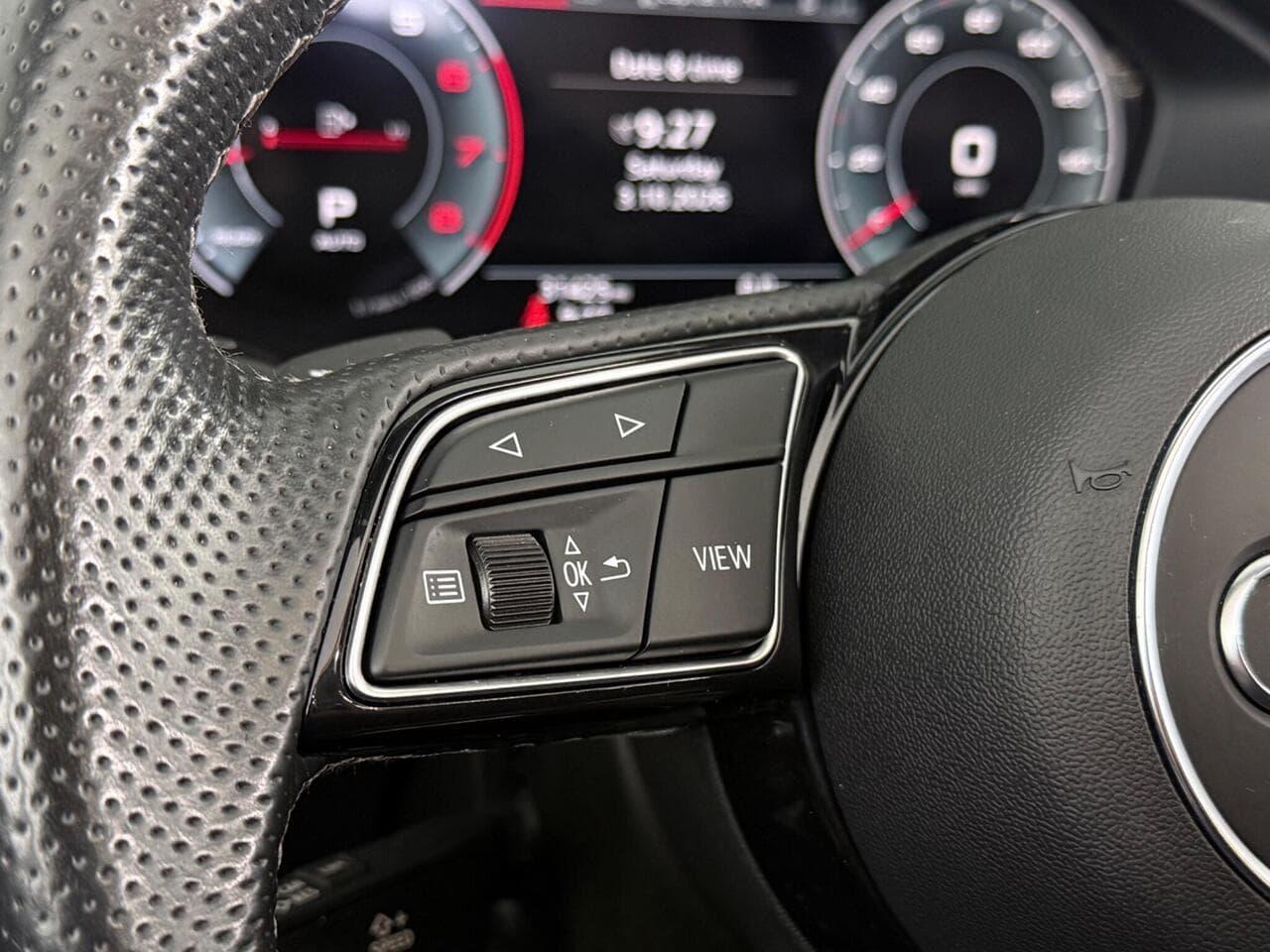 Audi A5 Cabriolet thumbnail Misc Controls