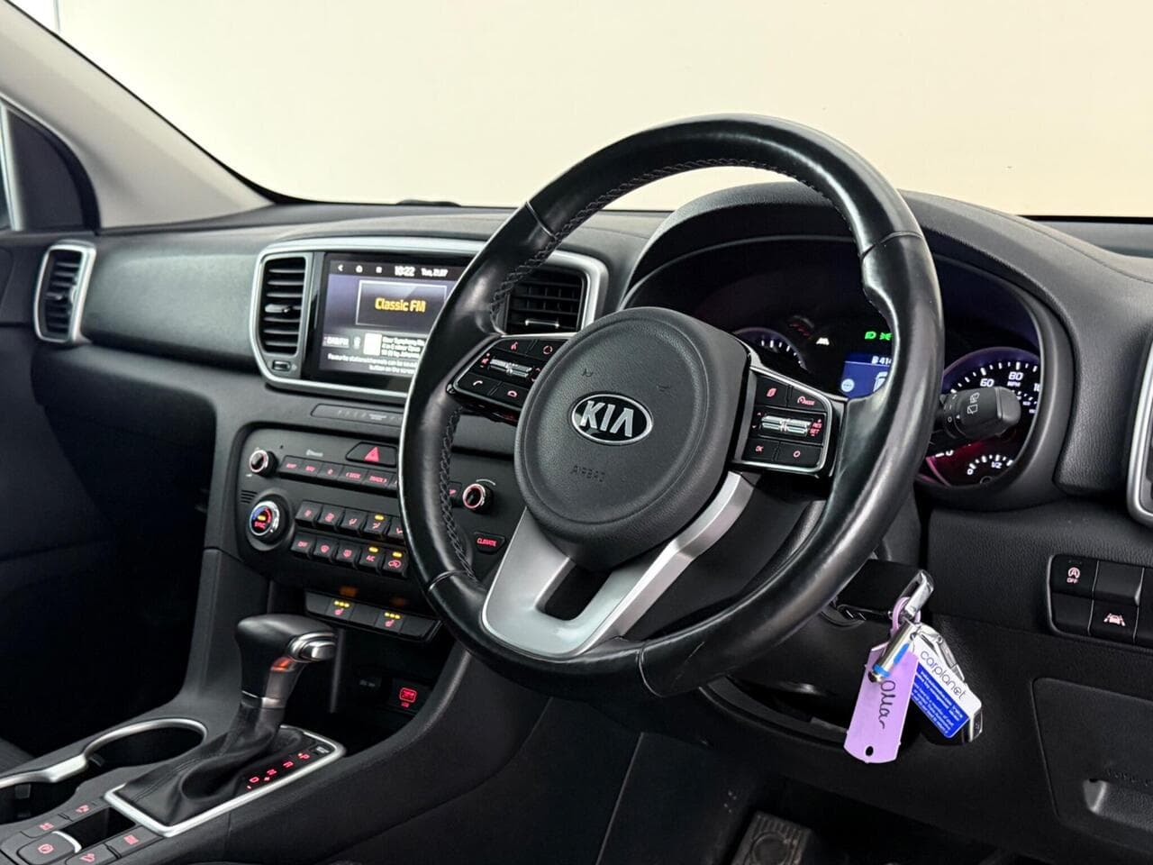 Kia Sportage thumbnail Steering Wheel