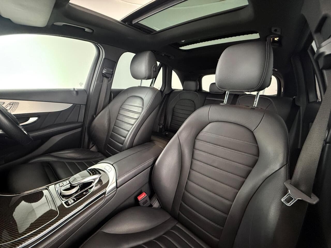 Mercedes-Benz GLC thumbnail Seat Front Passenger