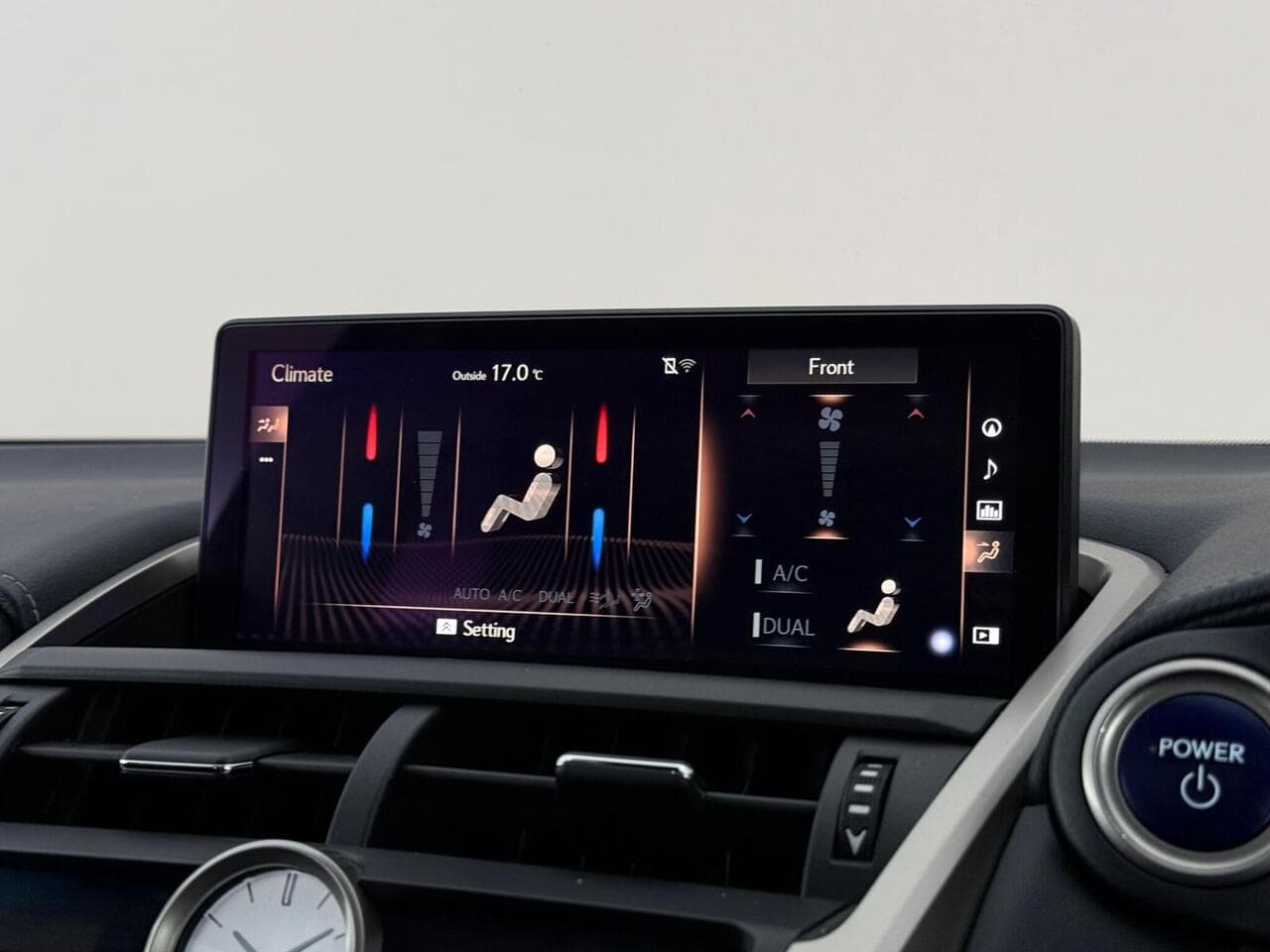 Lexus NX thumbnail Infotainment System