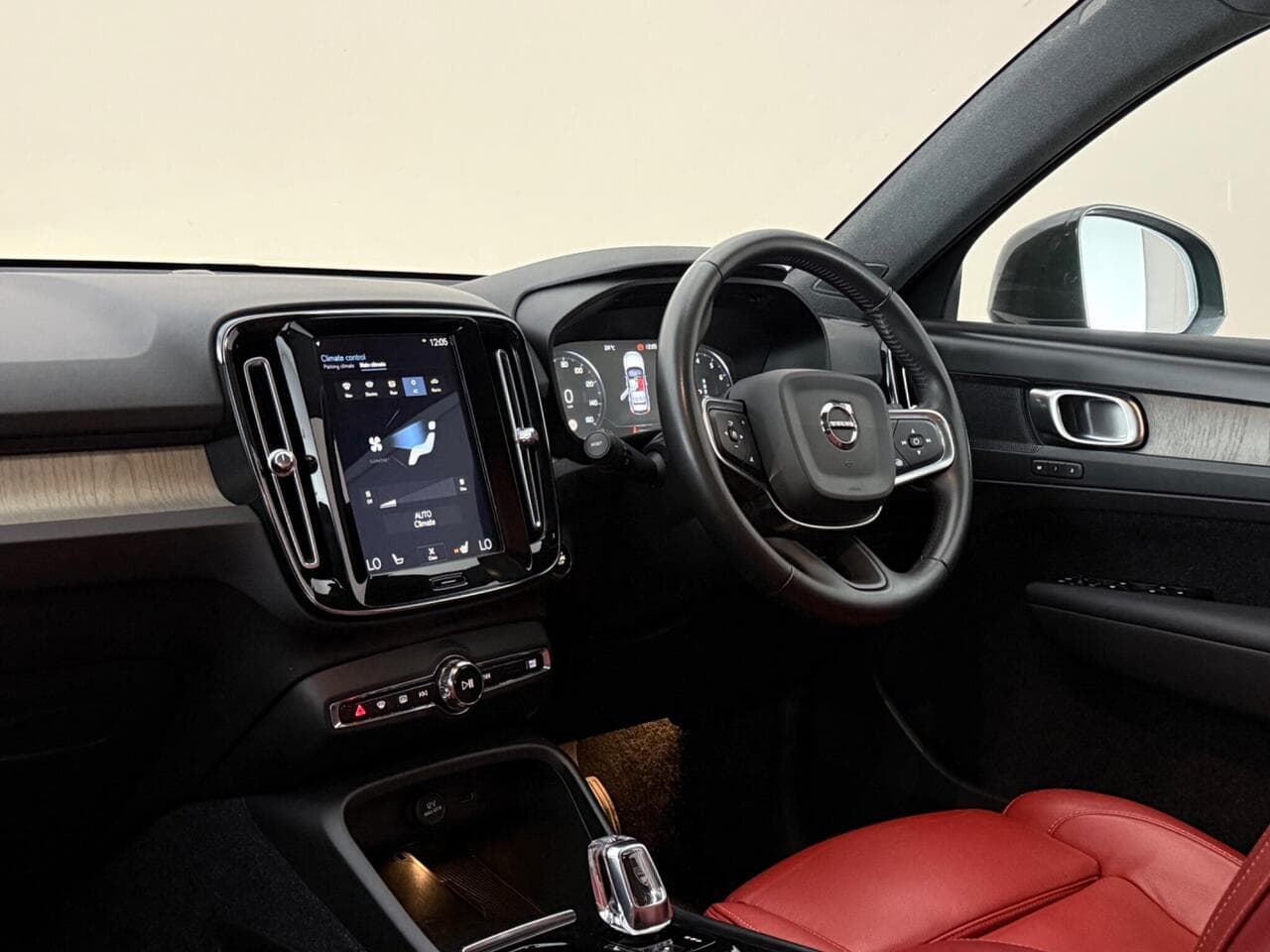 Volvo XC40 thumbnail Interior Front