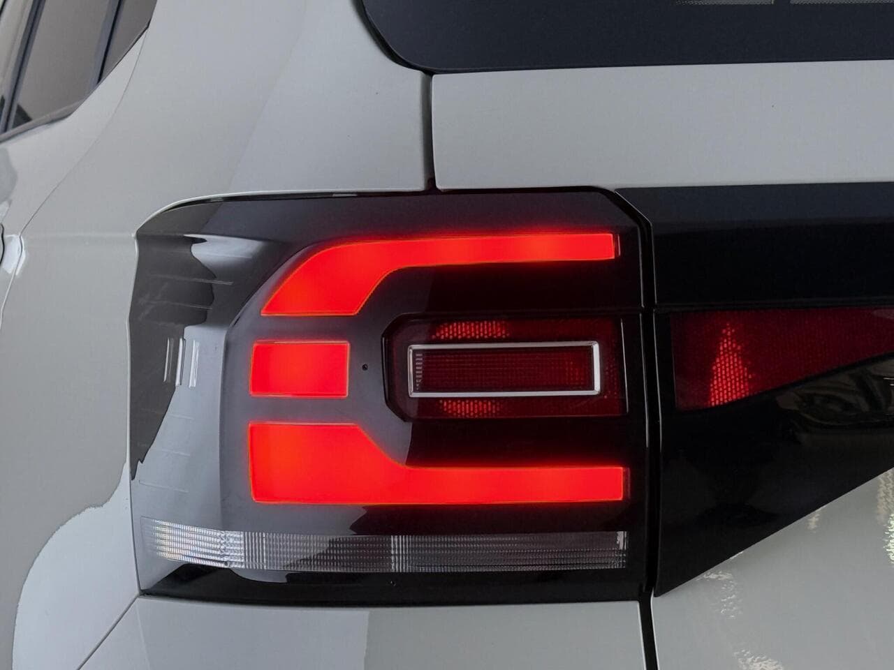 Volkswagen T-Cross thumbnail Lights Rear