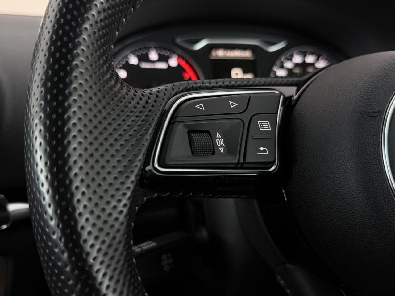 Audi A3 thumbnail Misc Controls