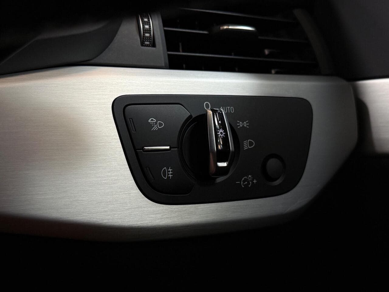 Audi A5 thumbnail Misc Controls