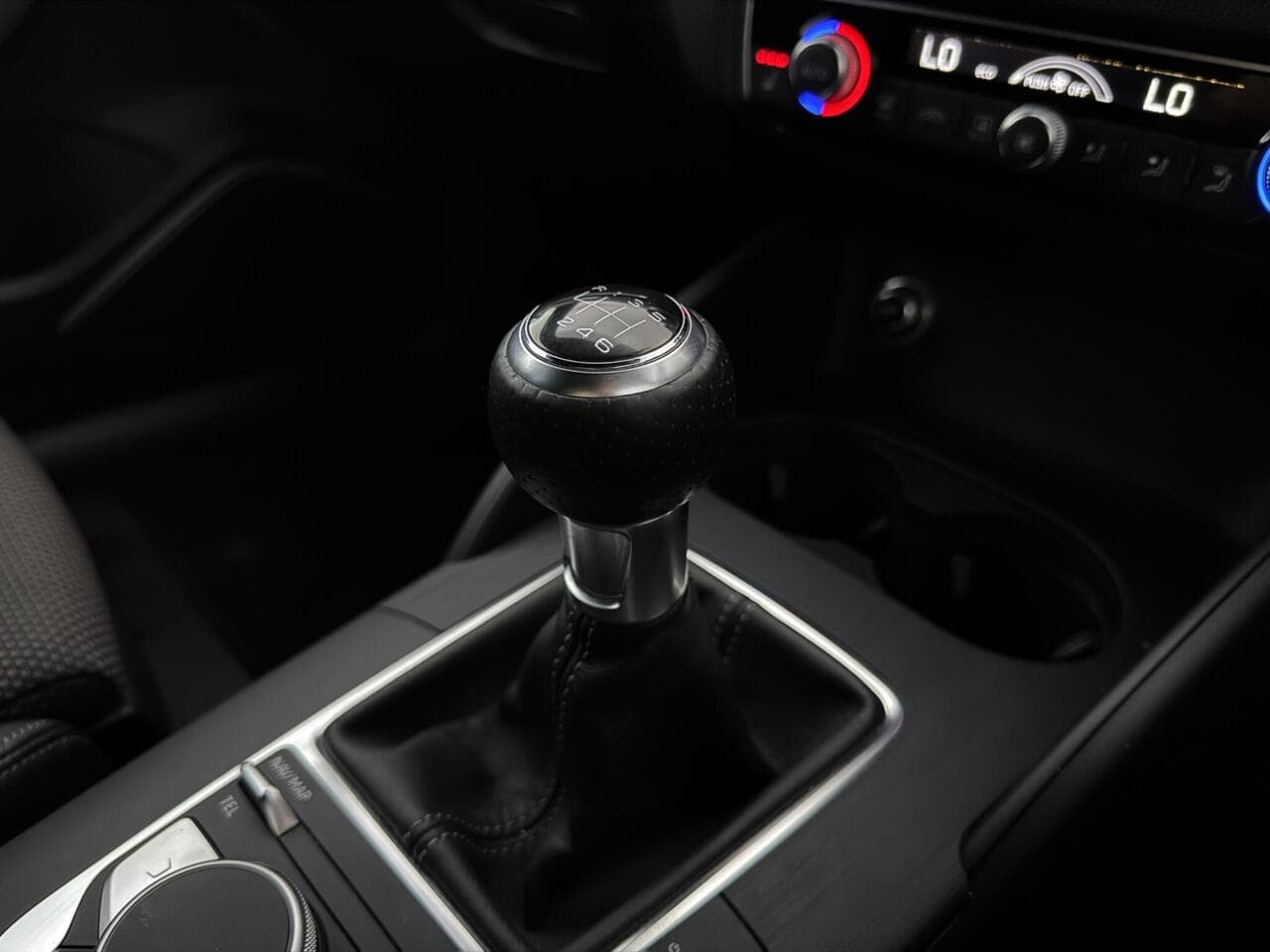 Audi A3 thumbnail Interior Front