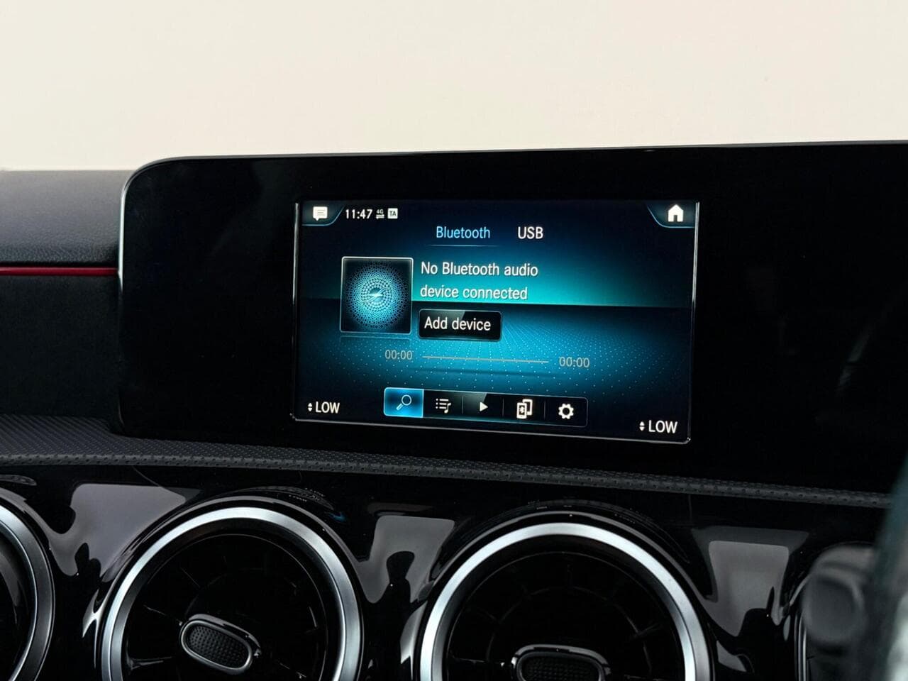 Mercedes-Benz A Class thumbnail Infotainment System