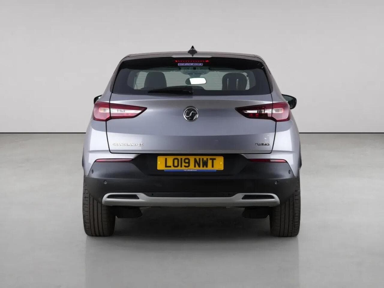Vauxhall Grandland X thumbnail Rear