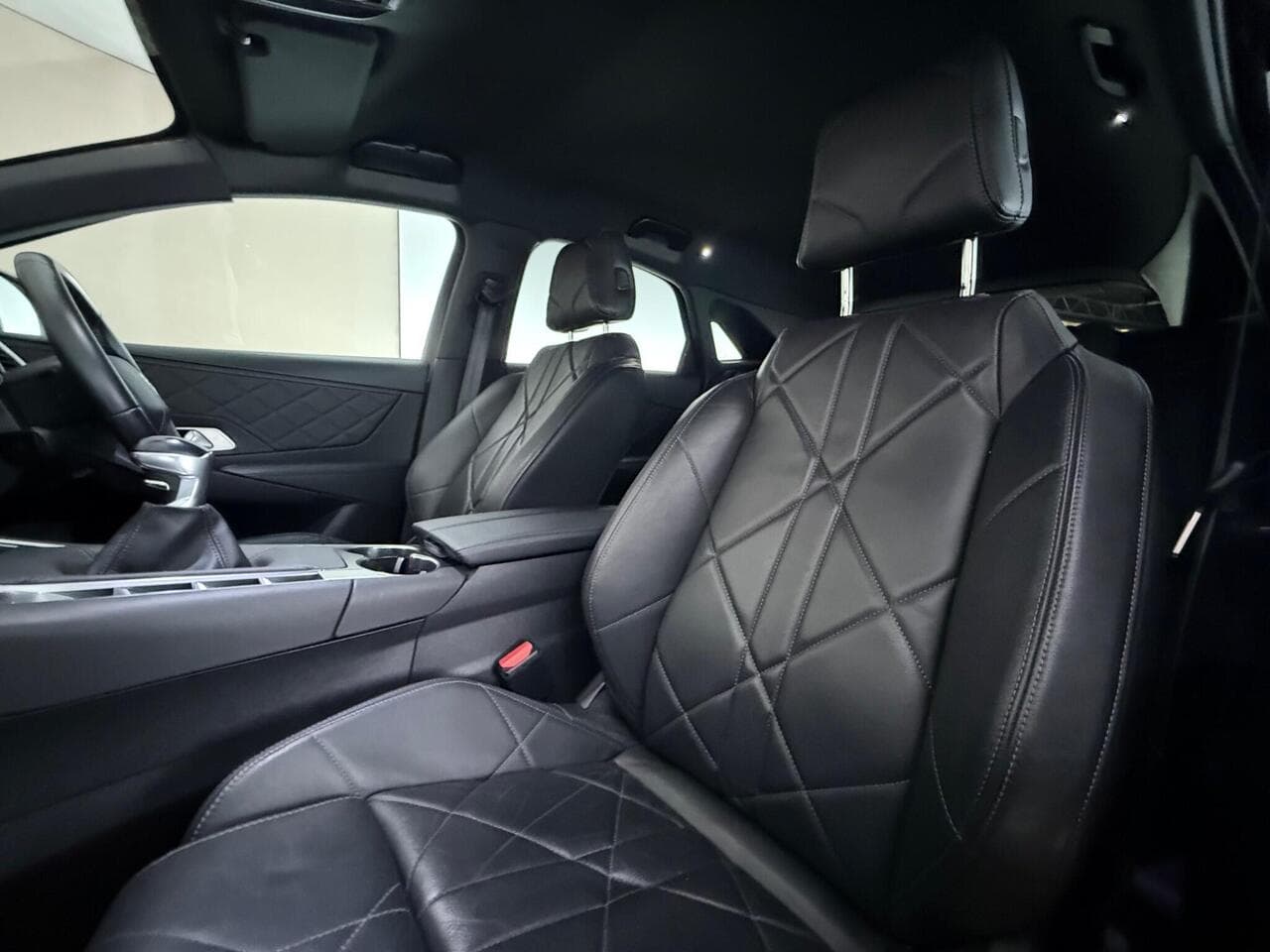 DS AUTOMOBILES DS 7 CROSSBACK thumbnail Seat Front Passenger