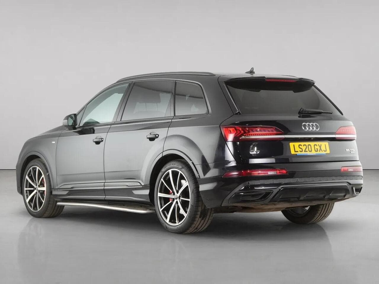 Audi Q7 thumbnail Rear Left