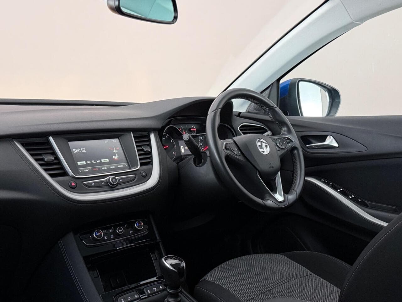 Vauxhall Grandland X thumbnail Interior Front
