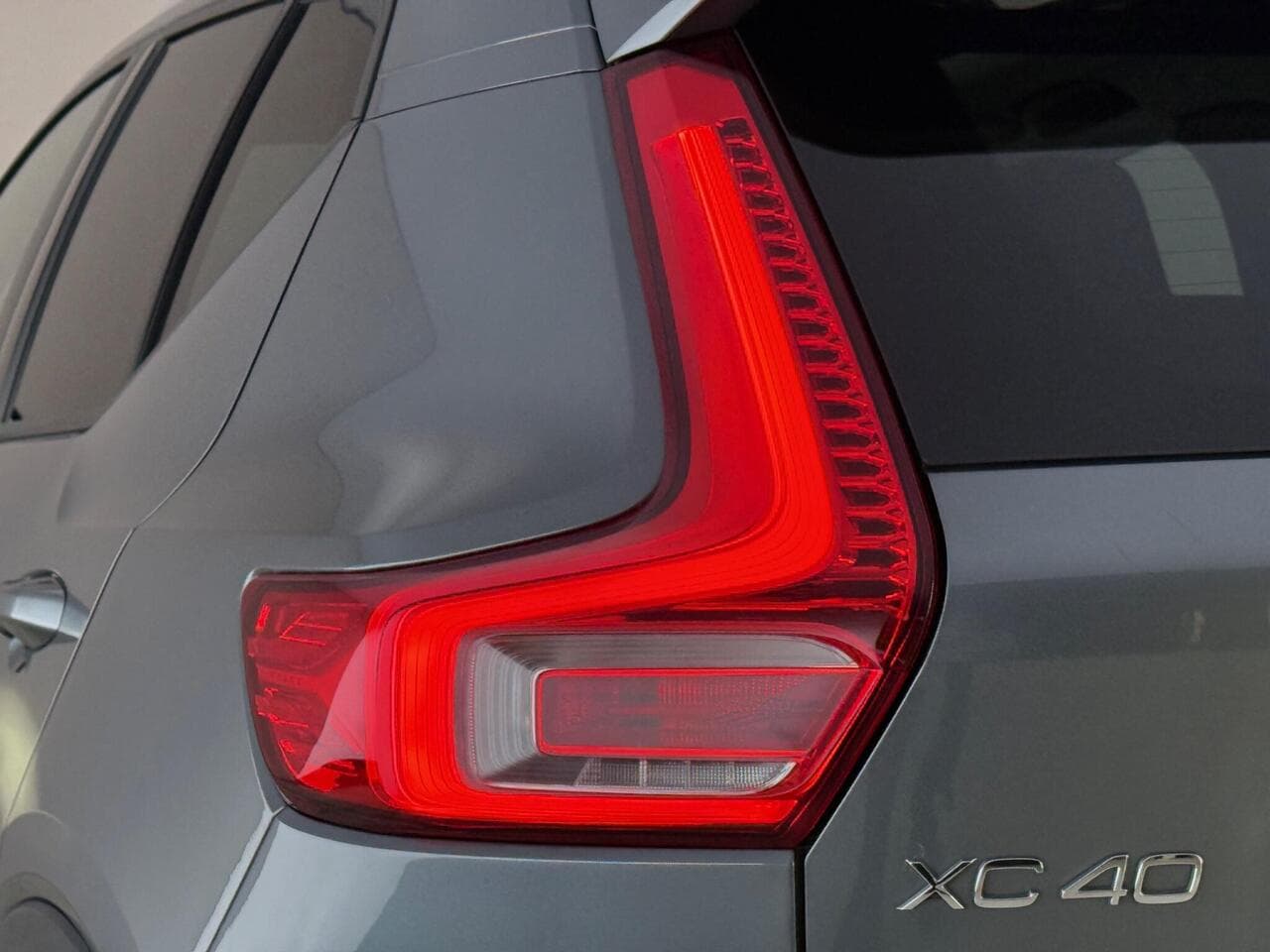 Volvo XC40 thumbnail Lights Rear