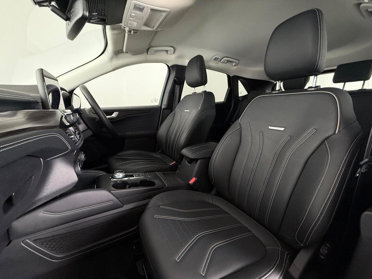 Ford Kuga thumbnail Seat Front Passenger