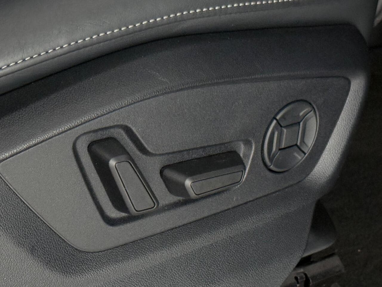Audi Q7 thumbnail Door Interior