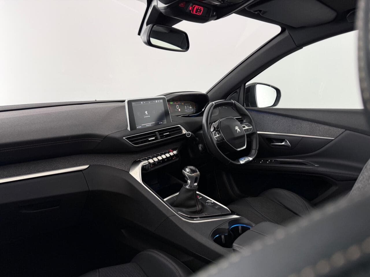 Peugeot 5008 thumbnail Interior Front