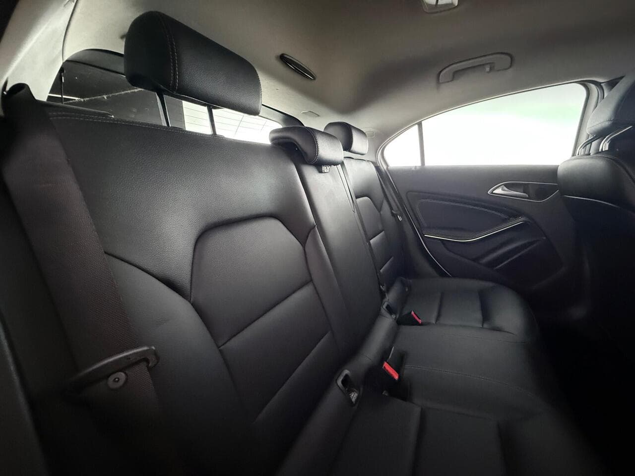 Mercedes-Benz A Class thumbnail Seats Rear