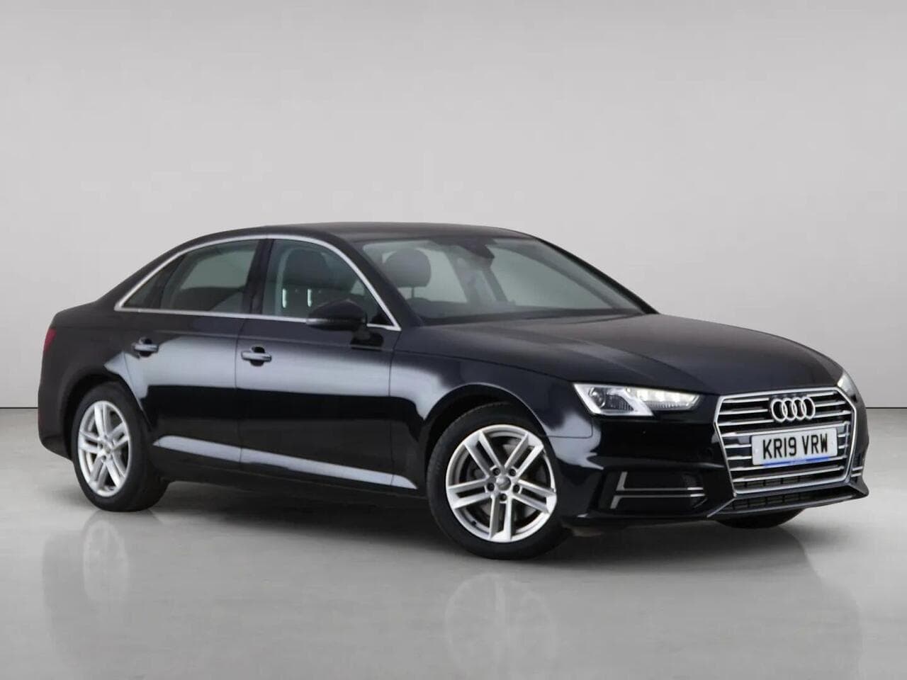 Audi A4 - Audi A4 2.0 TFSI 35 SE Euro 6 (s/s) 4dr