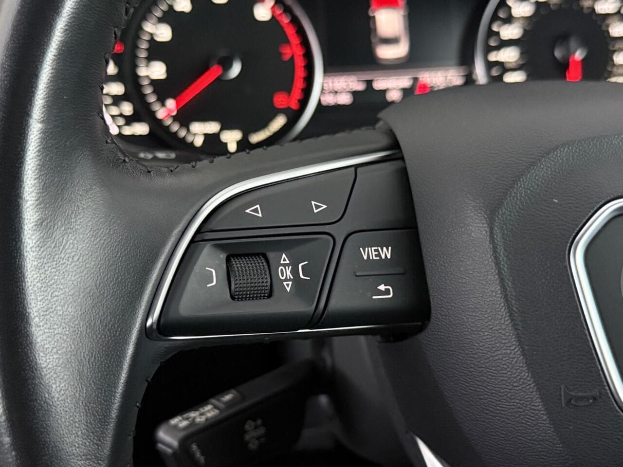Audi A4 thumbnail Misc Controls
