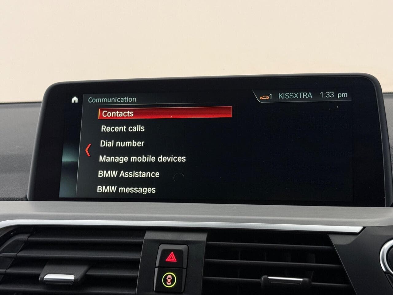 BMW X3 thumbnail Infotainment System