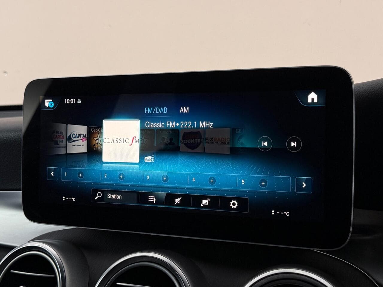 Mercedes-Benz GLC thumbnail Infotainment System