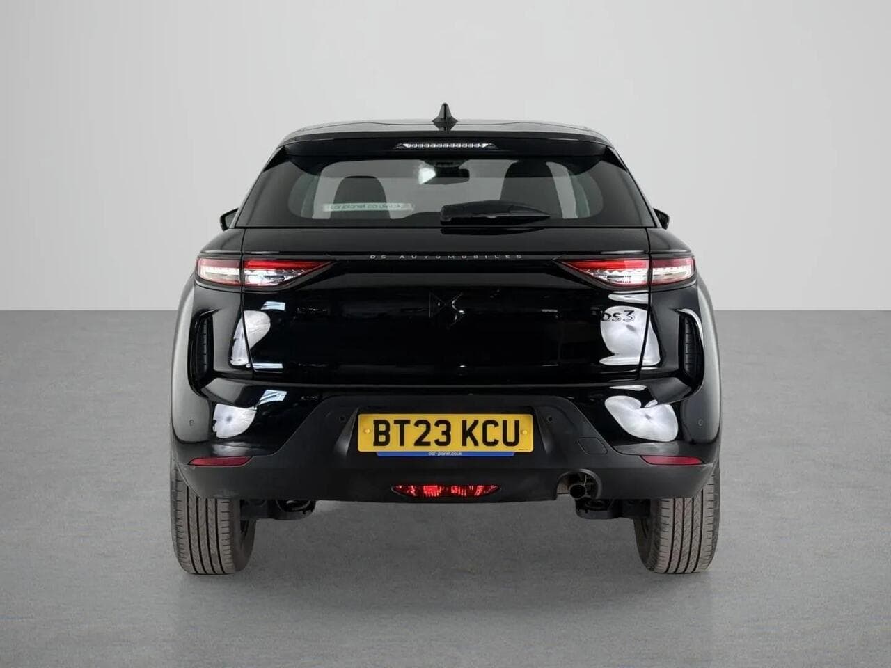 DS AUTOMOBILES DS 3 thumbnail Rear