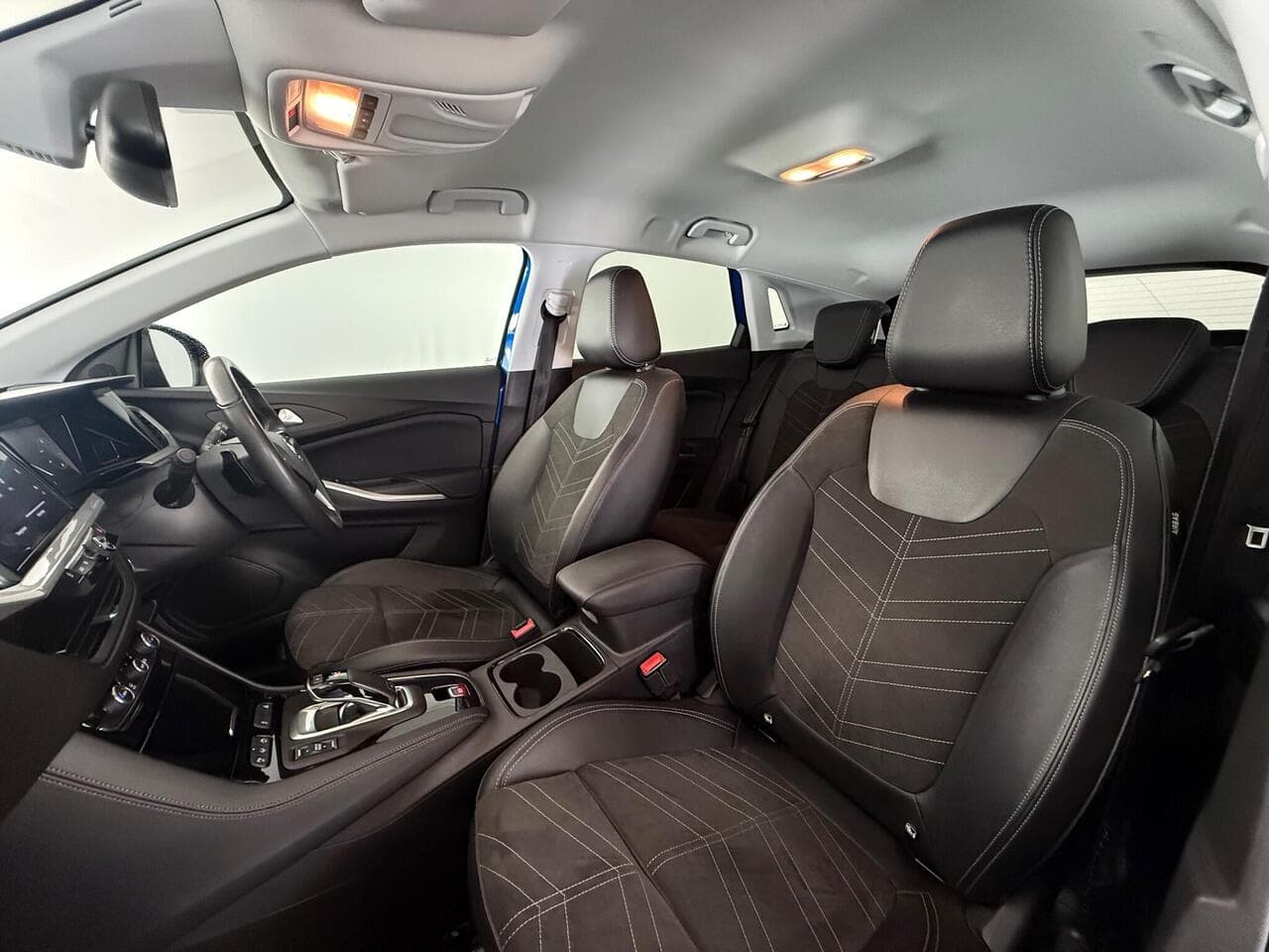 Vauxhall Grandland thumbnail Seat Front Passenger