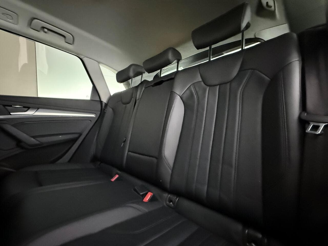Audi Q5 thumbnail Seats Rear