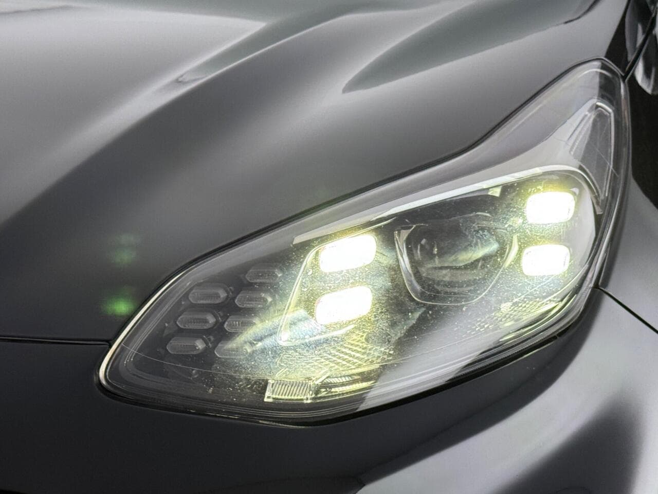 Kia Sportage thumbnail Lights Front