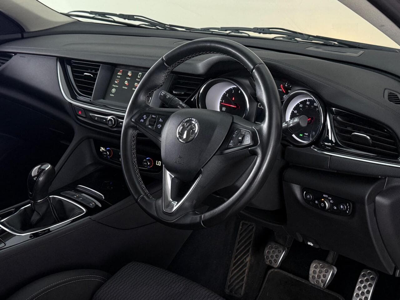 Vauxhall Insignia thumbnail Inconclusive