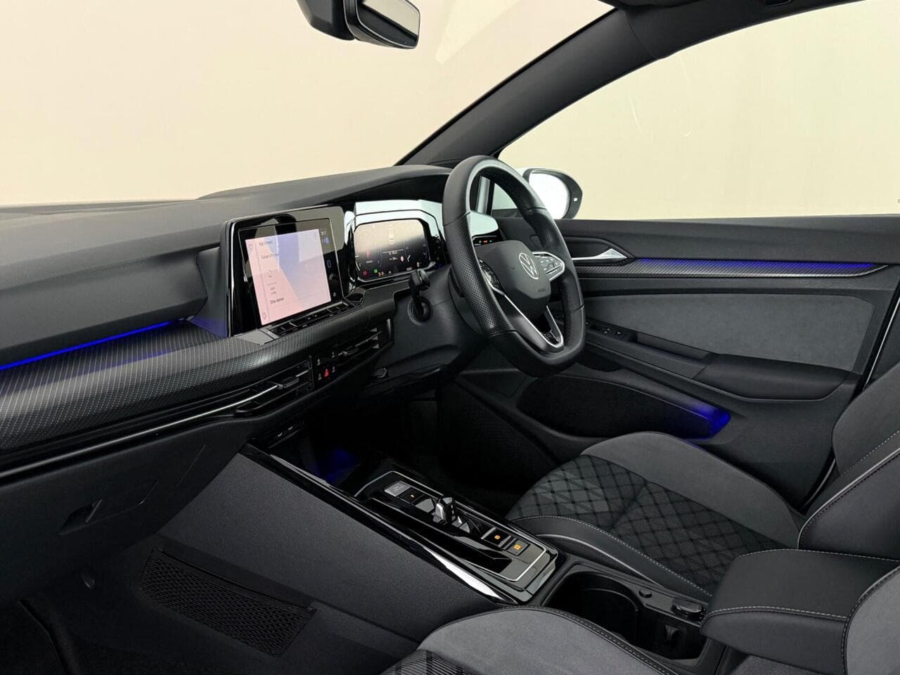 Volkswagen Golf thumbnail Interior Front