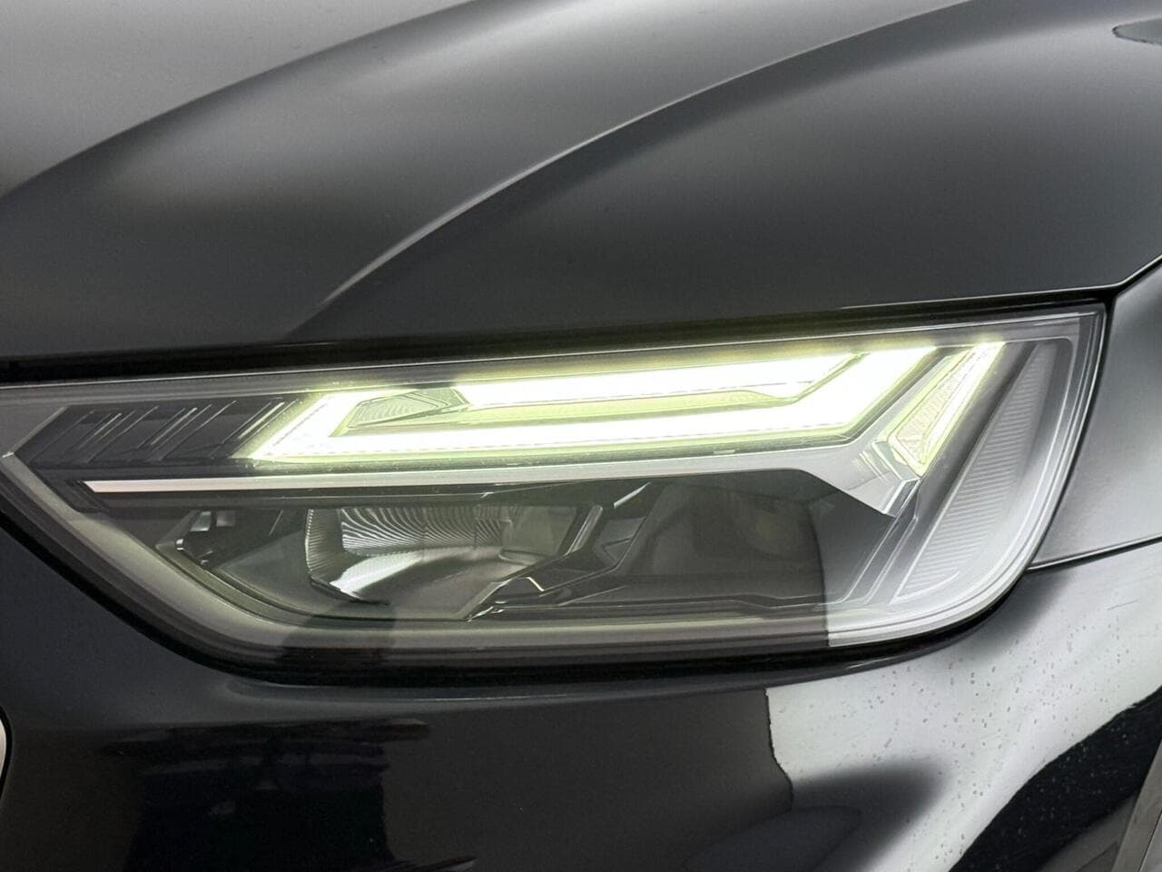 Audi Q5 thumbnail Lights Front