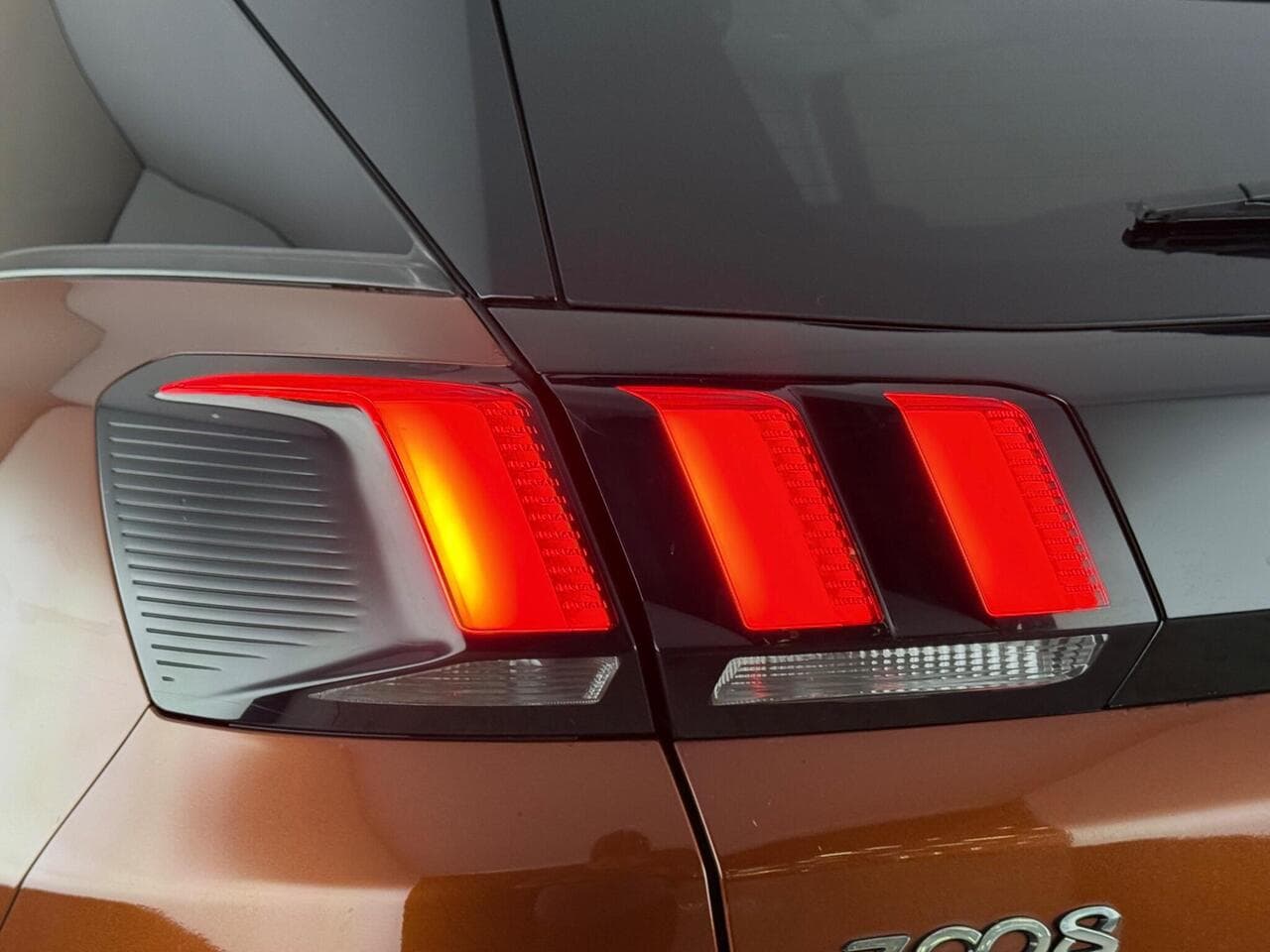 Peugeot 3008 thumbnail Lights Rear