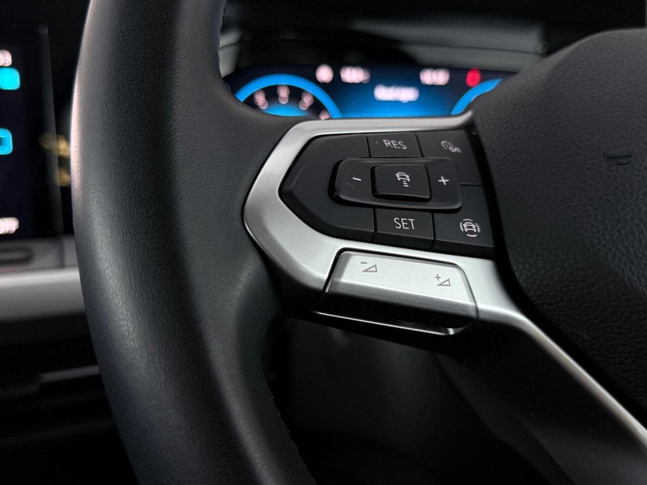 Volkswagen Golf thumbnail Misc Controls
