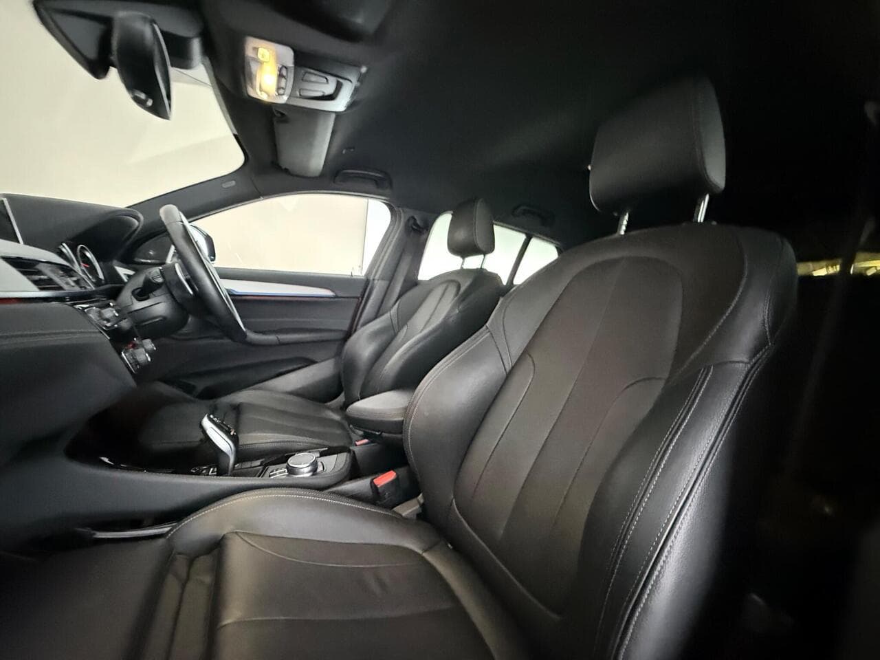 BMW X2 thumbnail Seat Front Passenger