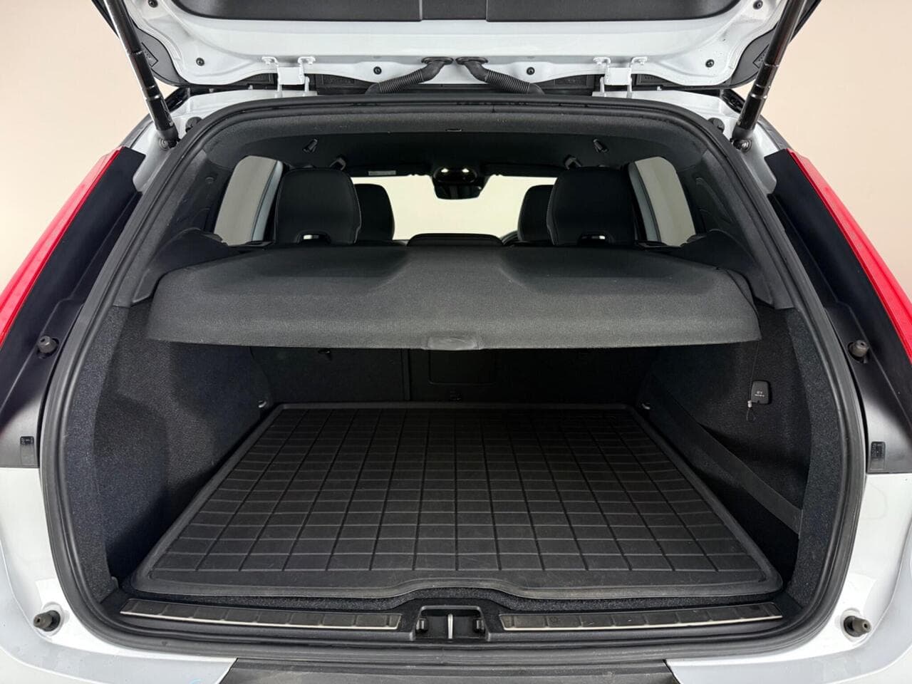 Volvo XC40 thumbnail Boot