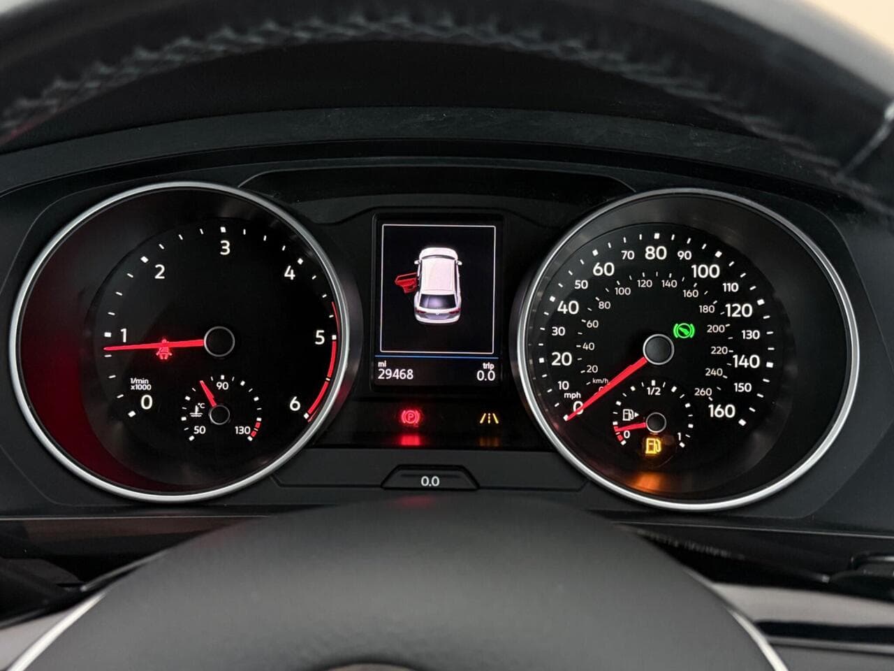 Volkswagen Tiguan Allspace thumbnail Driver Instruments