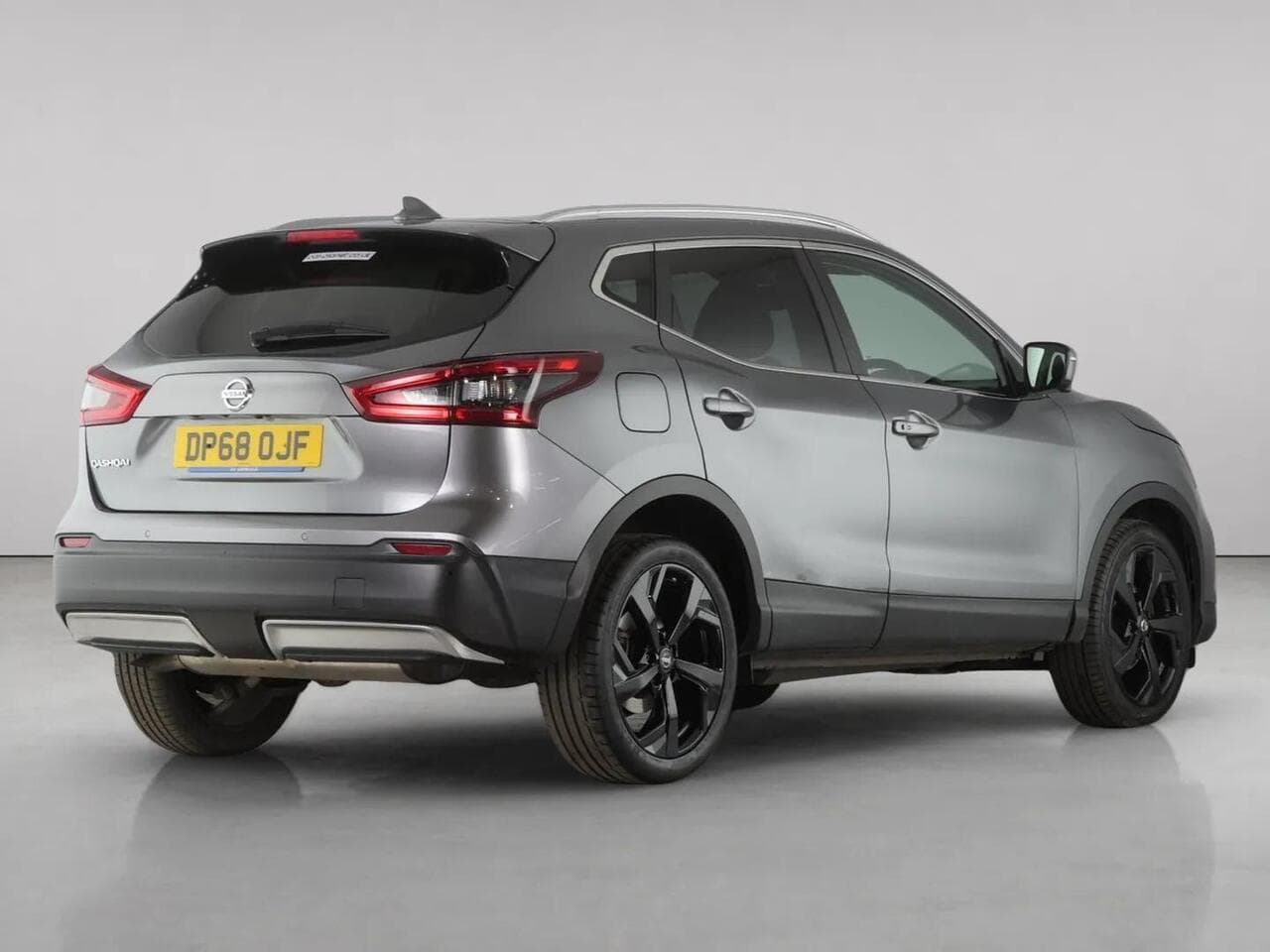 Nissan Qashqai thumbnail Rear Right