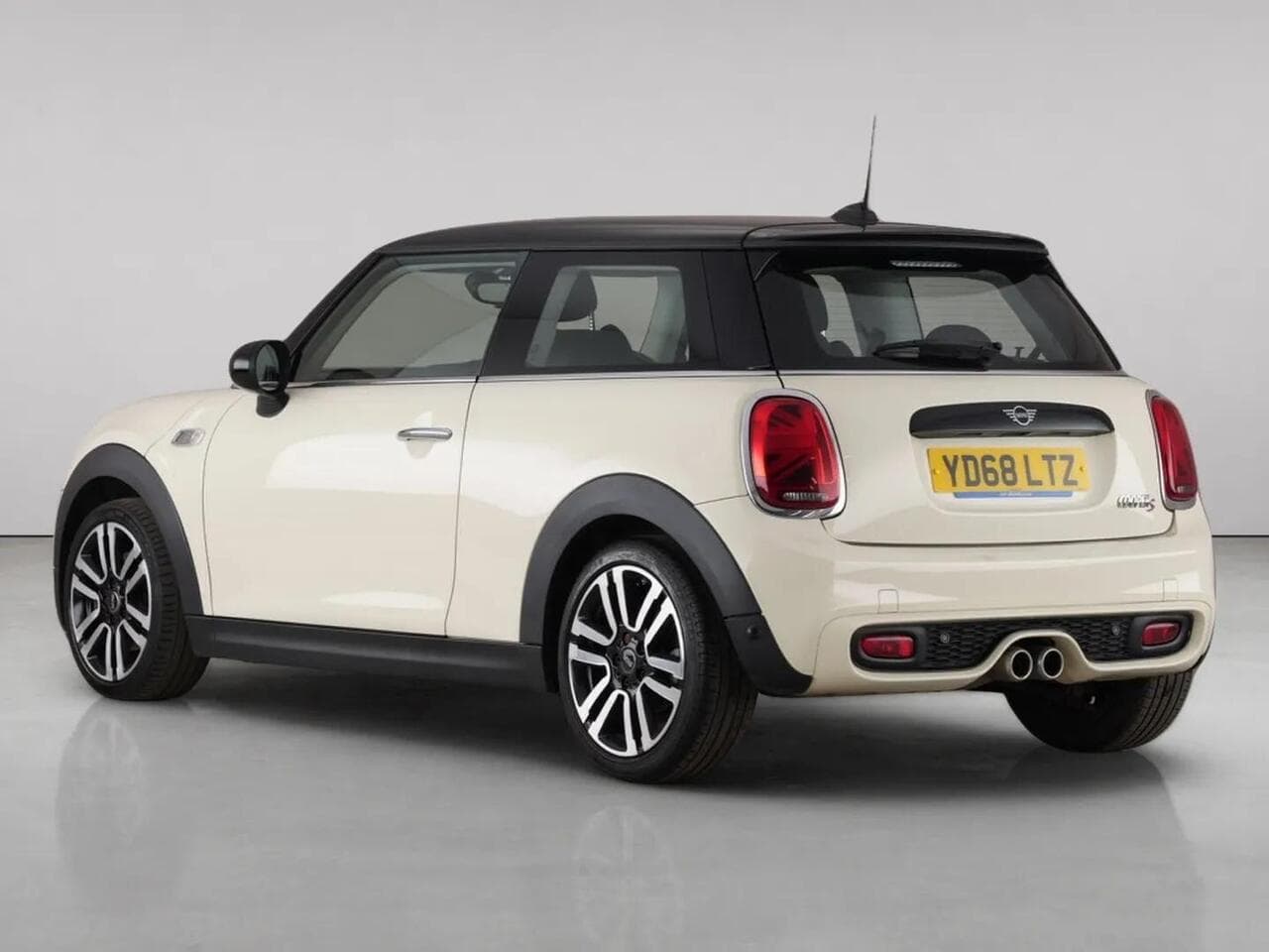 MINI Hatch thumbnail Rear Left