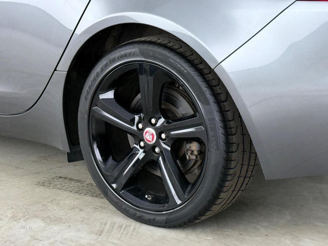 Jaguar XF thumbnail Wheel