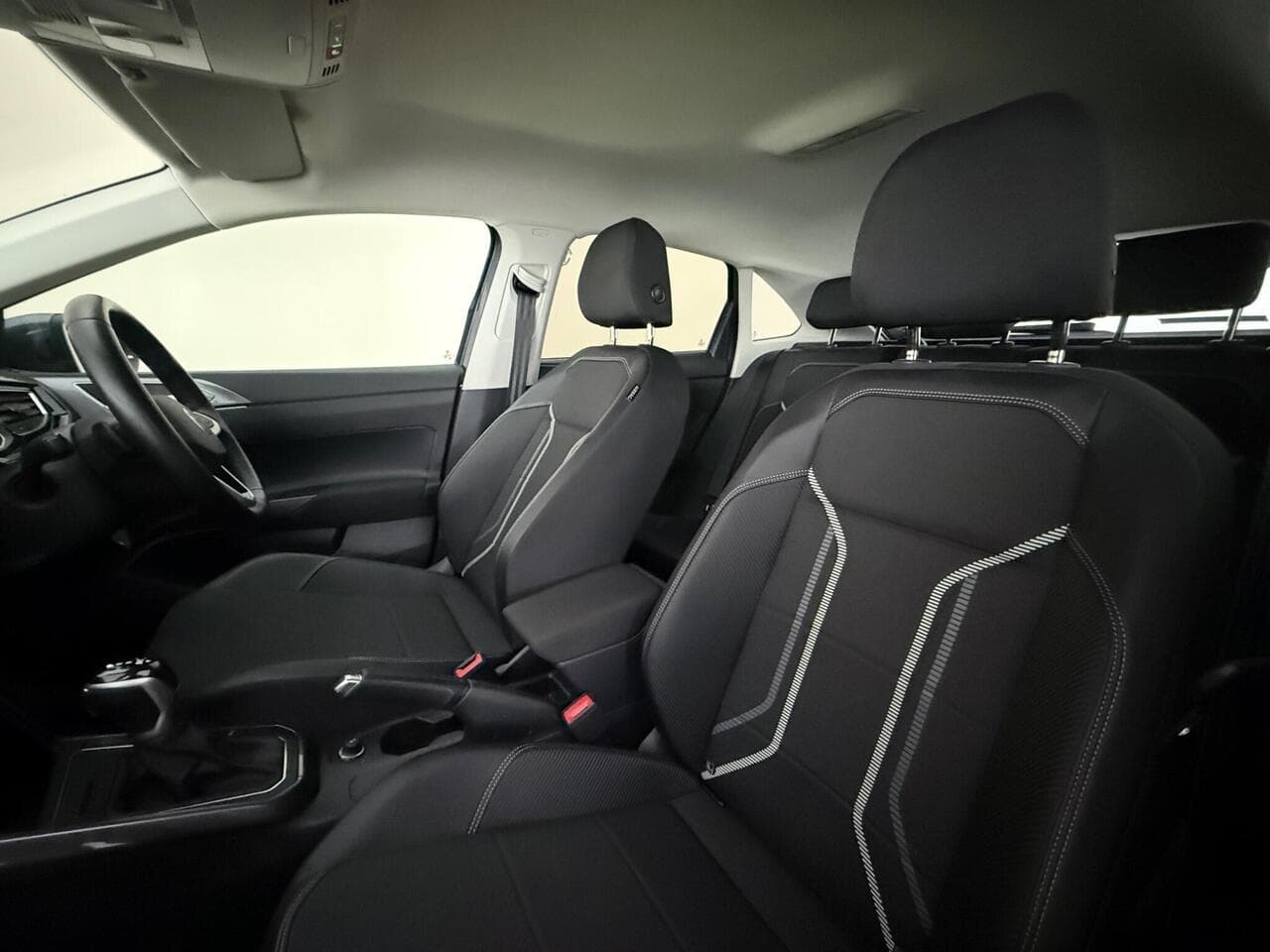Volkswagen Taigo thumbnail Seat Front Passenger