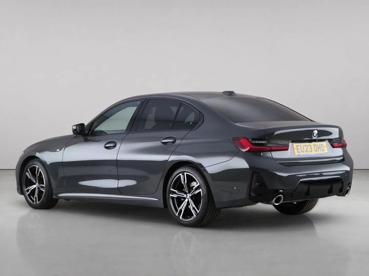 BMW 3 Series thumbnail Rear Left