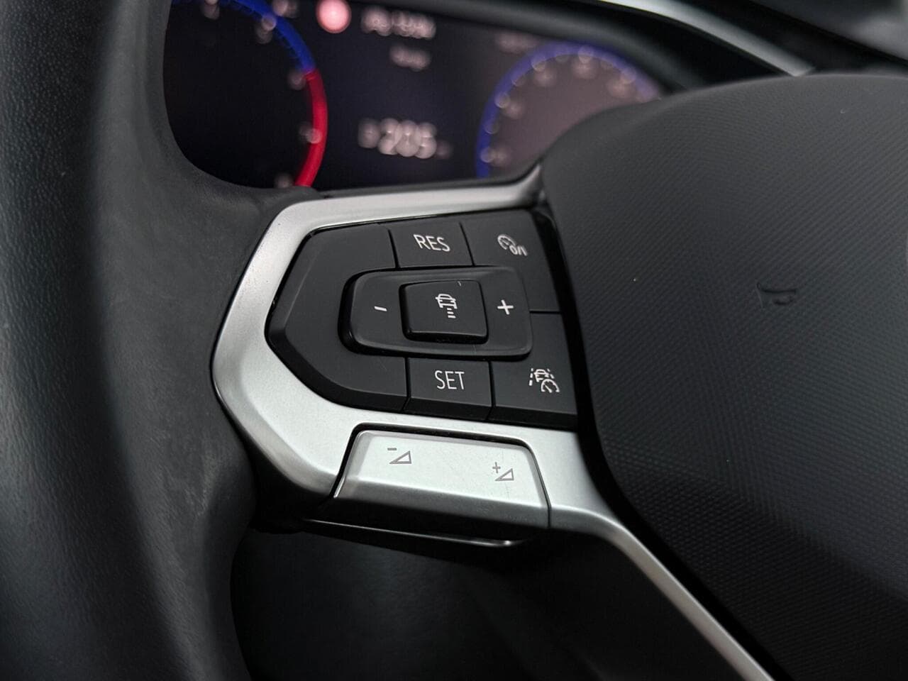 Volkswagen Polo thumbnail Misc Controls