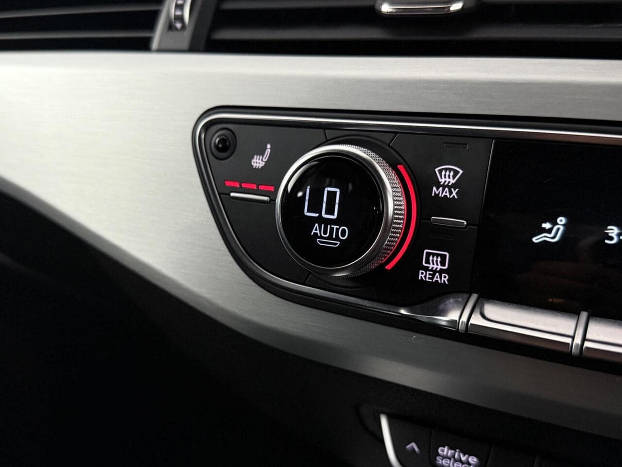 Audi A4 thumbnail Misc Controls