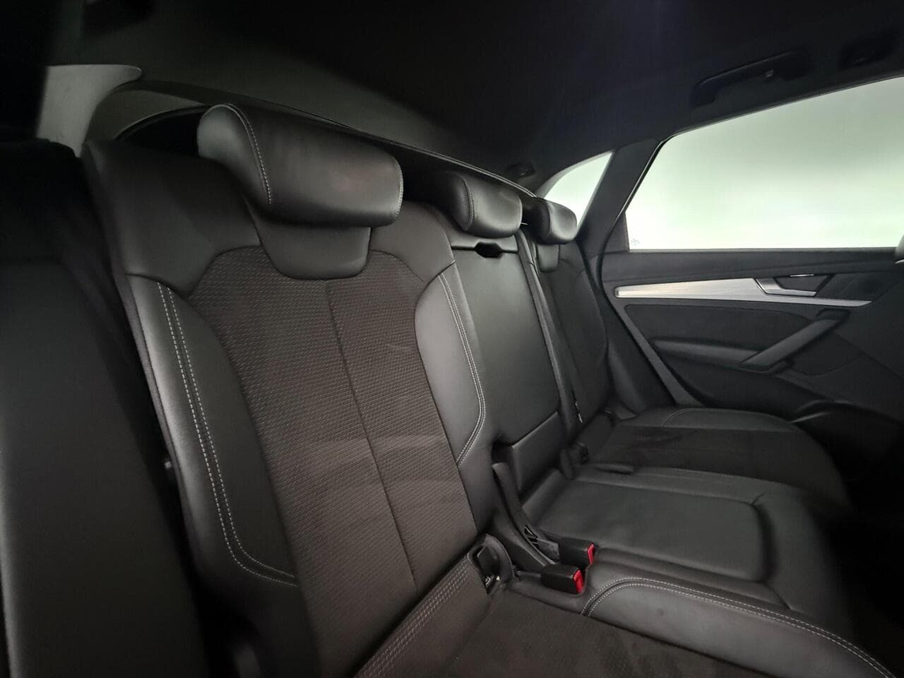 Audi Q5 thumbnail Seats Rear