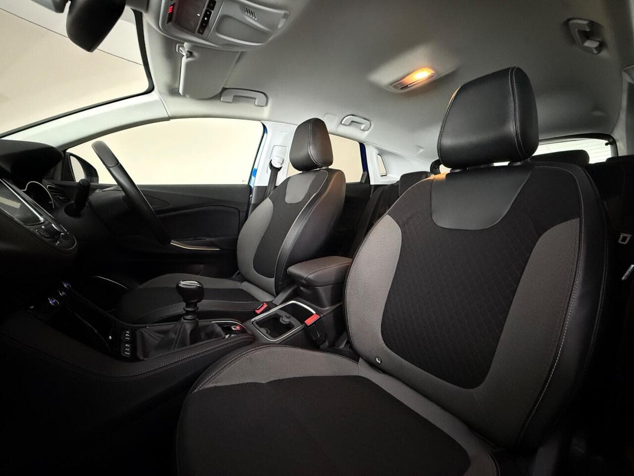 Vauxhall Grandland X thumbnail Seat Front Passenger