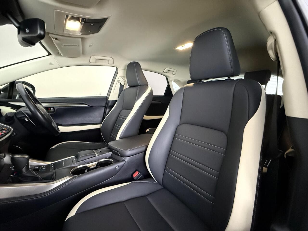 Lexus NX thumbnail Seat Front Passenger