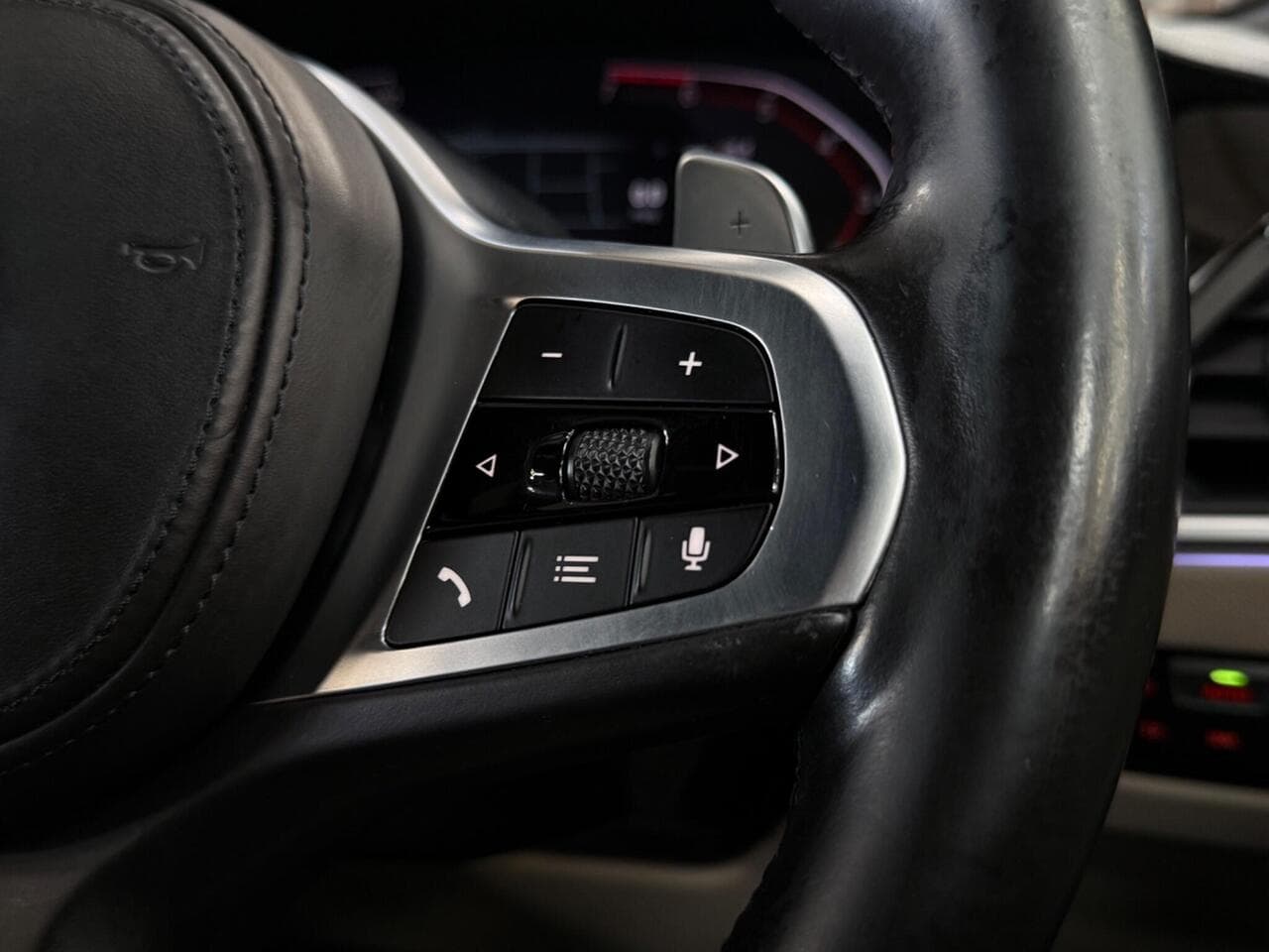 BMW 3 Series thumbnail Misc Controls