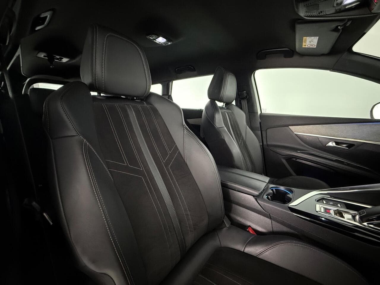 Peugeot 5008 thumbnail Seat Driver