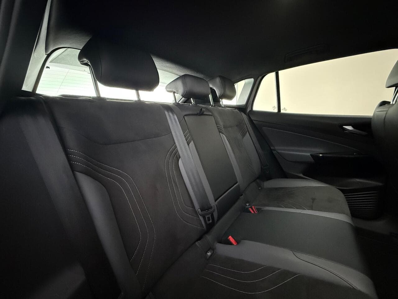 Volkswagen ID.4 thumbnail Seats Rear