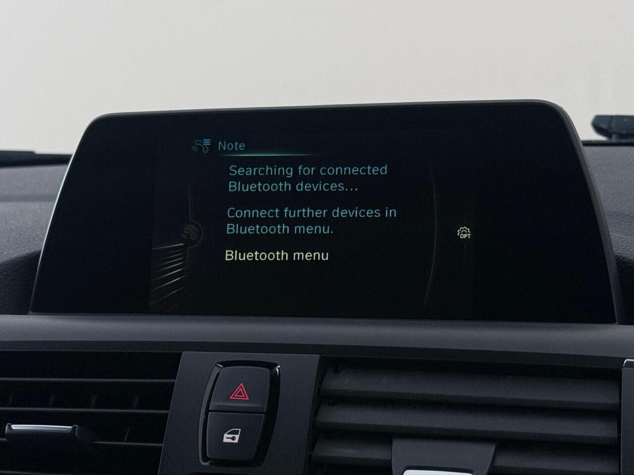 BMW 1 Series thumbnail Infotainment System