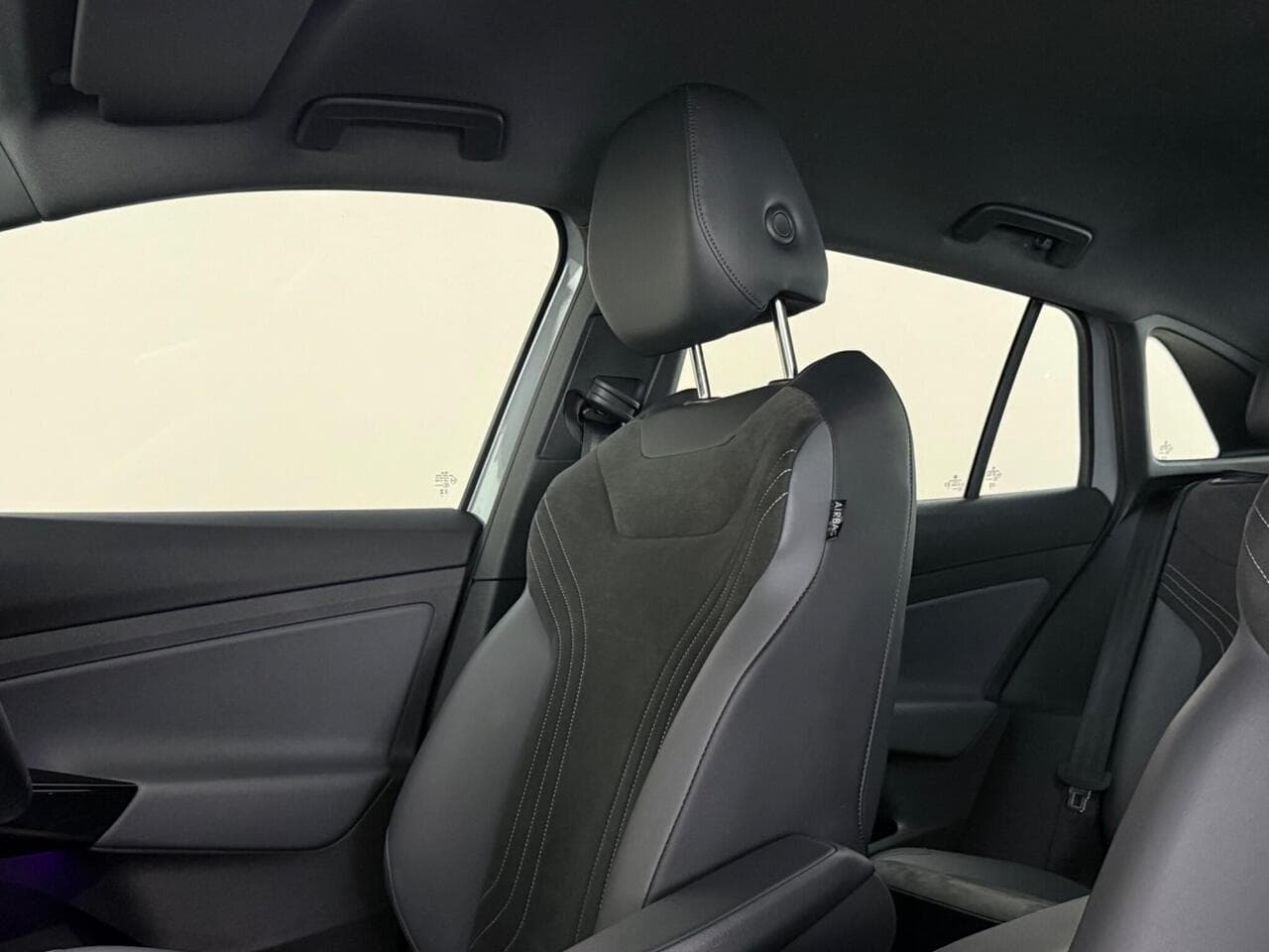 Volkswagen ID.4 thumbnail Seat Front Passenger